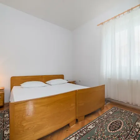 Jakovcev Betina (Sibenik-Knin)