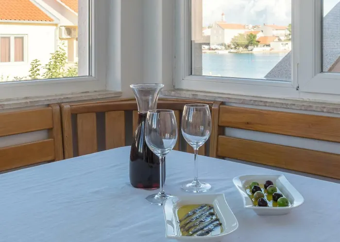 Jakovcev Apartamento Betina (Sibenik-Knin)